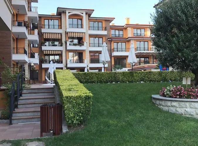 Ξενοδοχείο με διαμερίσματα Boulevard Sea 4*